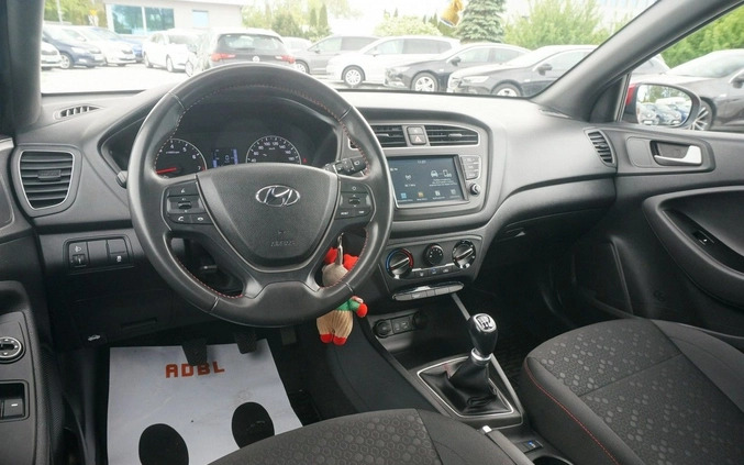 Hyundai i20 cena 45700 przebieg: 57331, rok produkcji 2018 z Działdowo małe 466